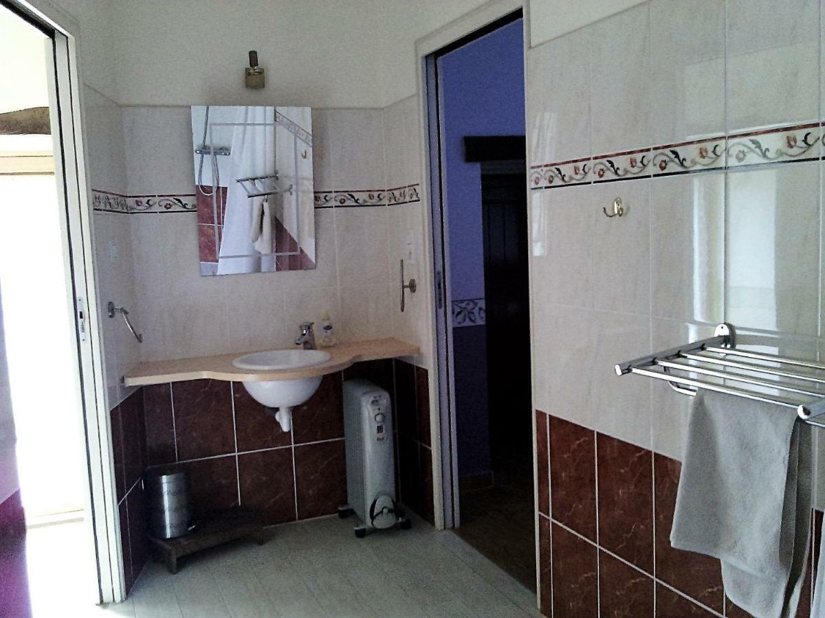Saint-Etienne-en-Cogles La Roche B&B 외부 사진