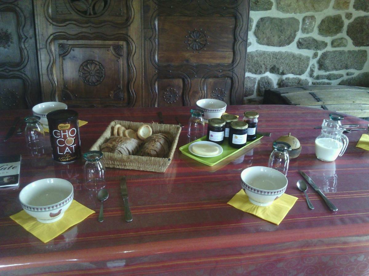Saint-Etienne-en-Cogles La Roche B&B 외부 사진