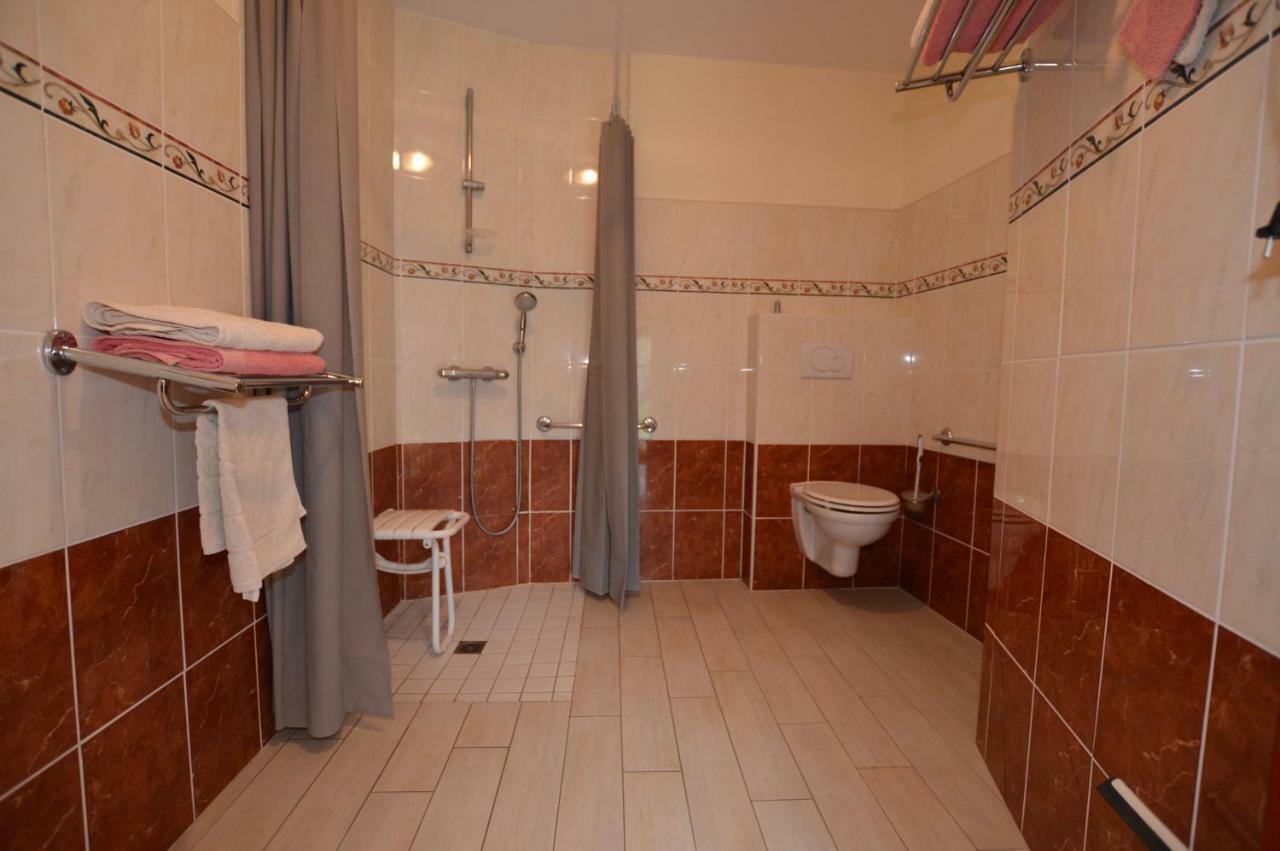 Saint-Etienne-en-Cogles La Roche B&B 외부 사진